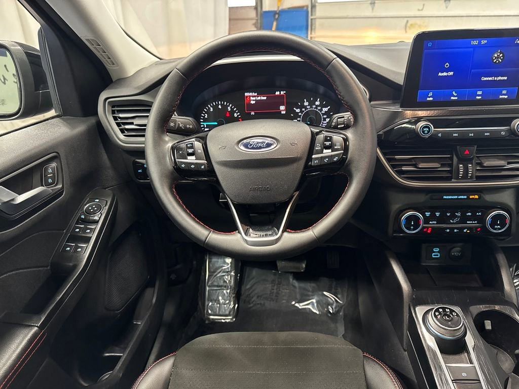 Certified 2022 Ford Escape SEL w/ SEL Stealth AWD Package image 14