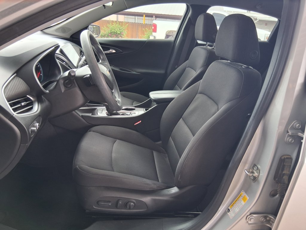 Used 2022 Chevrolet Malibu LT FWD image 18