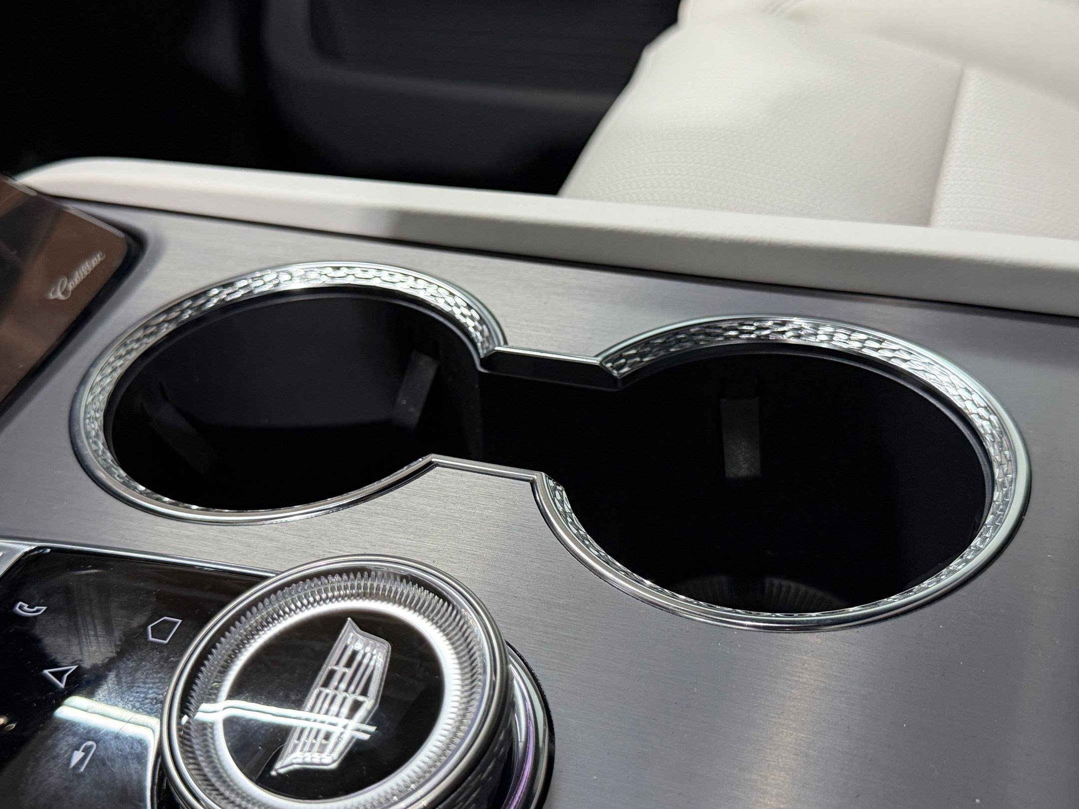 New 2026 Cadillac Vistiq Sport image 35