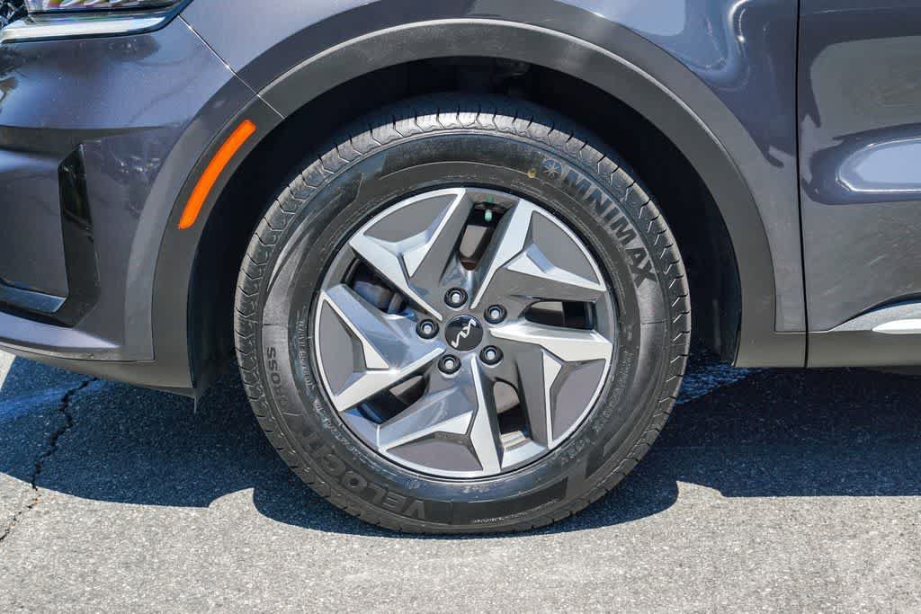 Certified 2023 Kia Sorento EX FWD image 10