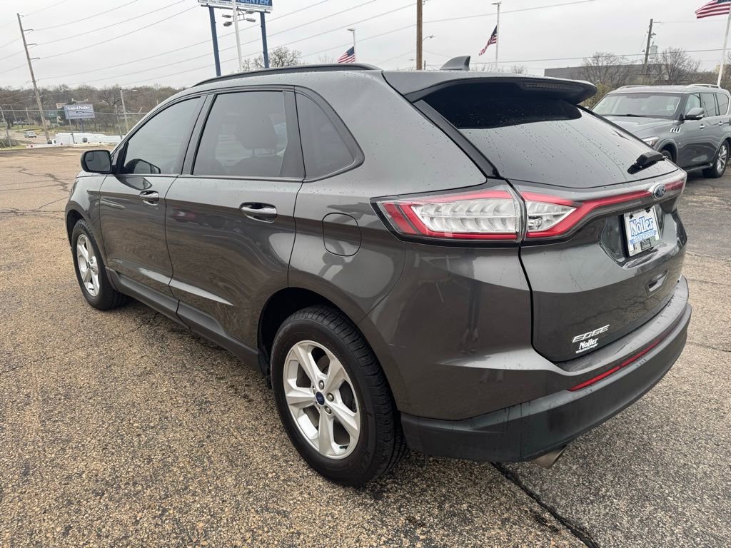 Used 2018 Ford Edge SE image 5