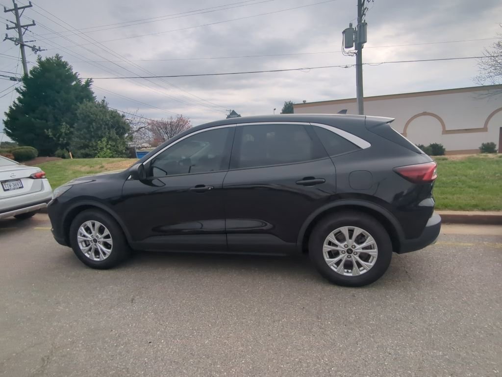 Used 2023 Ford Escape Active w/ Cold Weather Package image 6