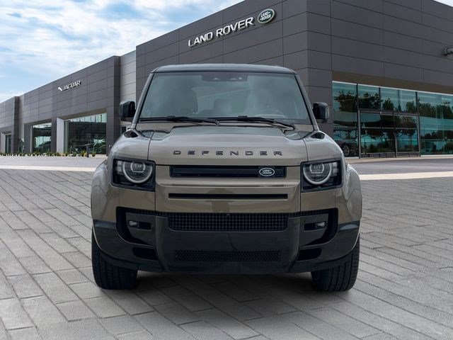 Used 2026 Land Rover Defender 110 X-Dynamic SE AWD/4WD image 8
