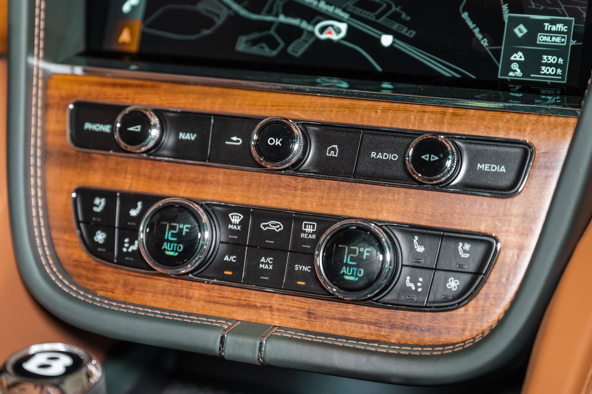 New 2025 Bentley Bentayga image 38