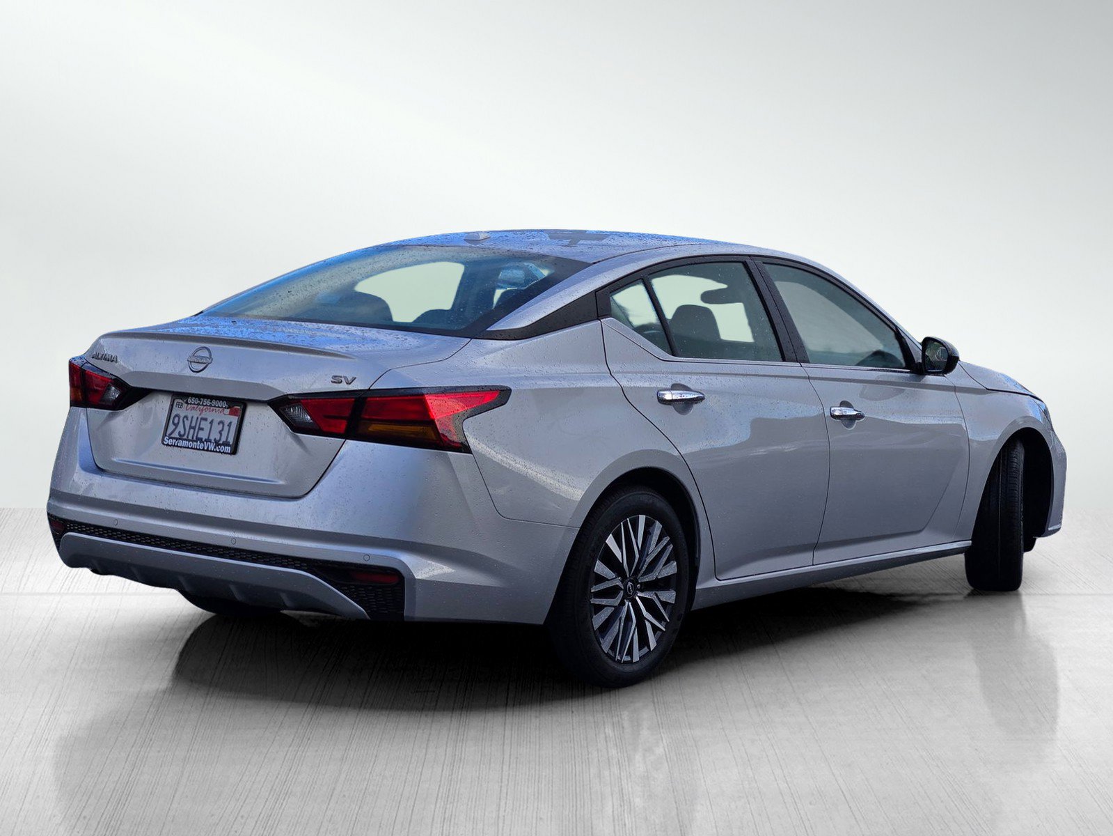 Used 2024 Nissan Altima 2.5 SV image 4