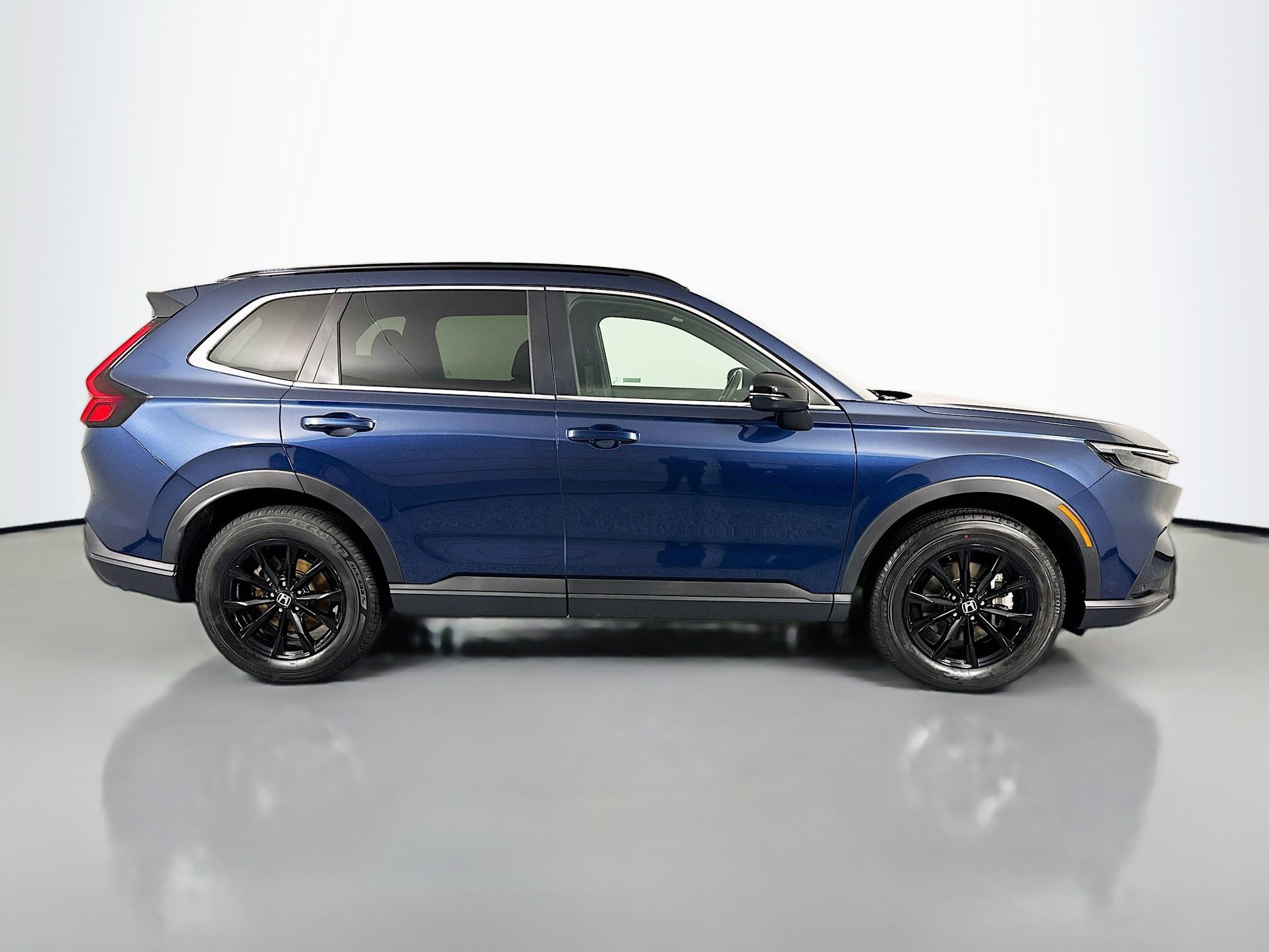 Used 2025 Honda CR-V Sport-L image 4