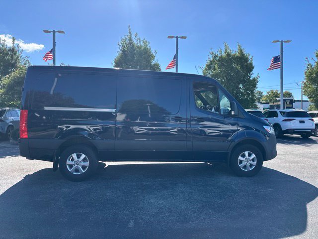 Used 2023 Mercedes-Benz Sprinter 2500 image 9