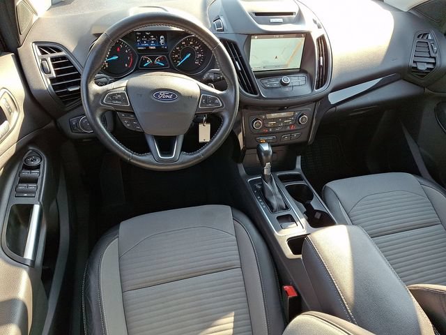 Used 2017 Ford Escape SE w/ Equipment Group 201A AWD/4WD image 2