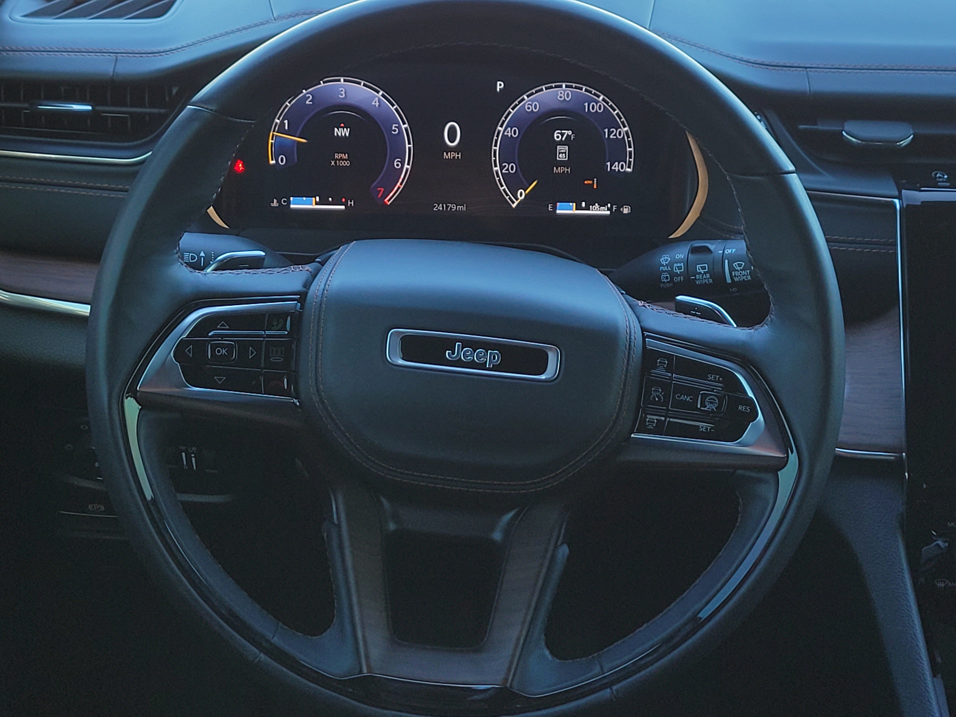 Used 2024 Jeep Grand Cherokee L Summit w/ High Altitude Package image 14