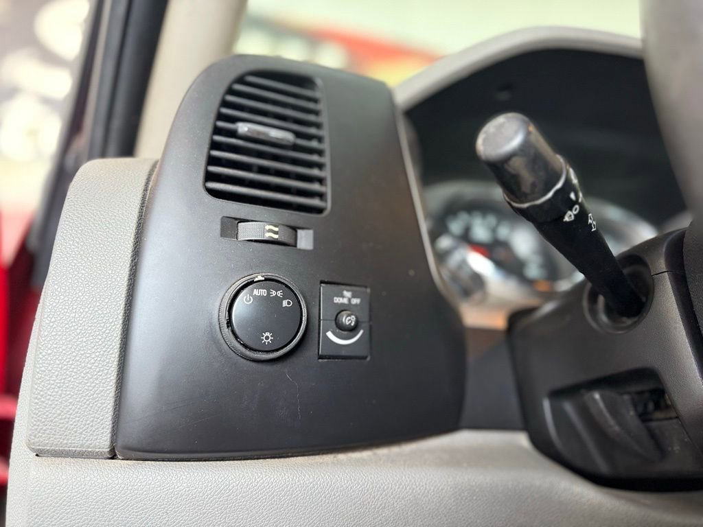 Used 2013 Chevrolet Silverado 3500 W/T image 30