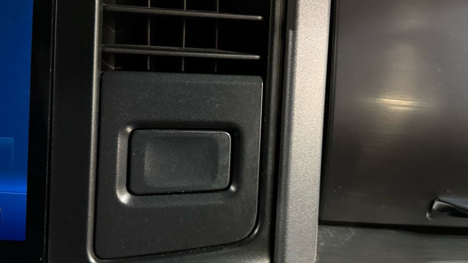 Used 2023 Ford F150 Lariat image 70