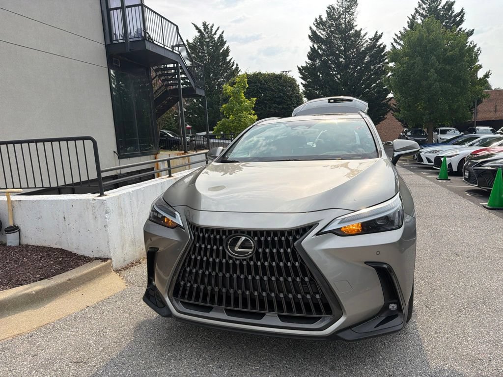 Used 2024 Lexus NX 350 AWD image 3