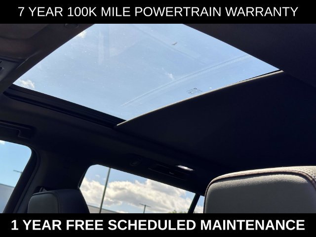 Used 2021 Chevrolet Tahoe High Country AWD/4WD image 16