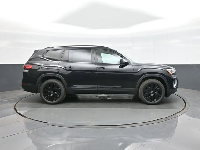 New 2026 Volkswagen Atlas SE image 8