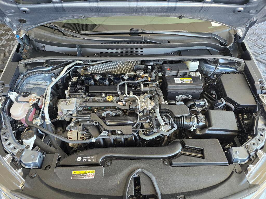 Used 2023 Toyota Corolla LE FWD image 9