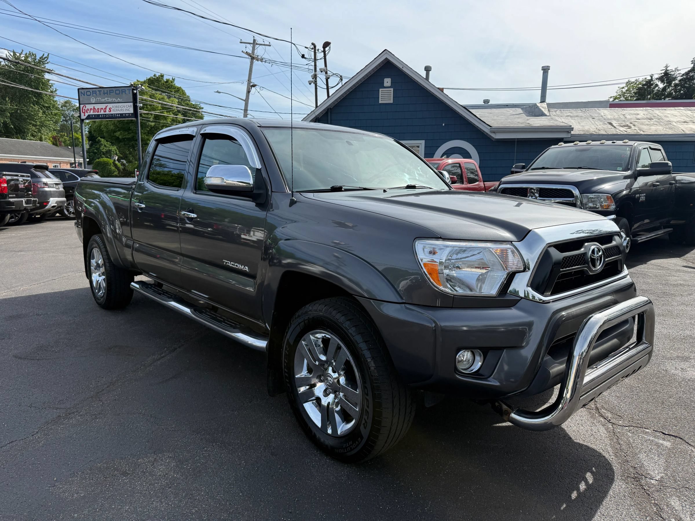 Used 2014 Toyota Tacoma 4x4 Double Cab image 4