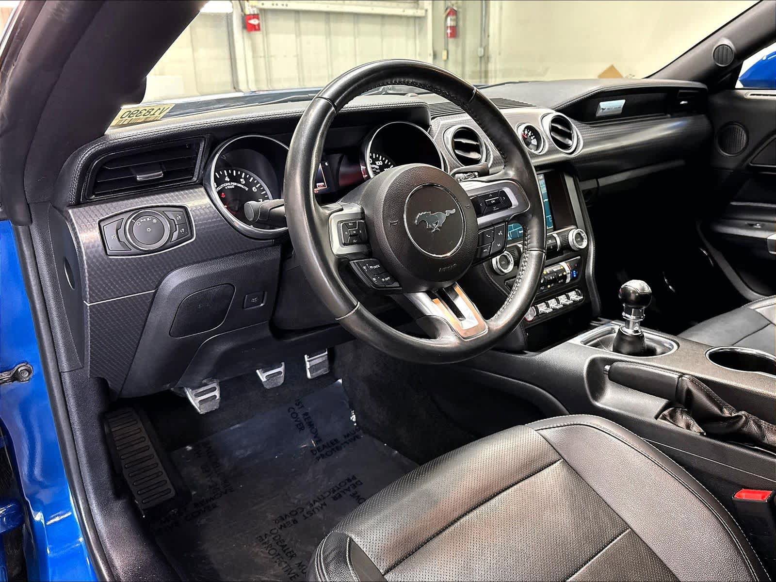 Used 2018 Ford Mustang GT Premium w/ GT Performance Package RWD image 16