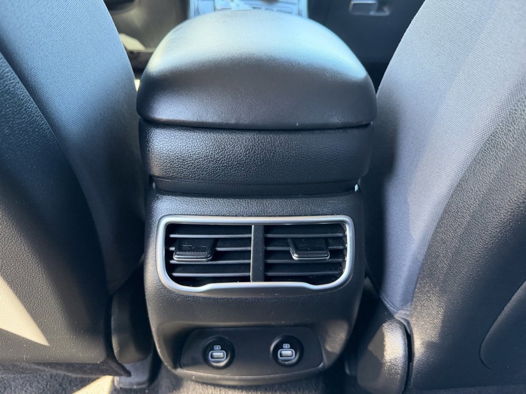 Used 2023 Hyundai Santa Fe SEL image 12