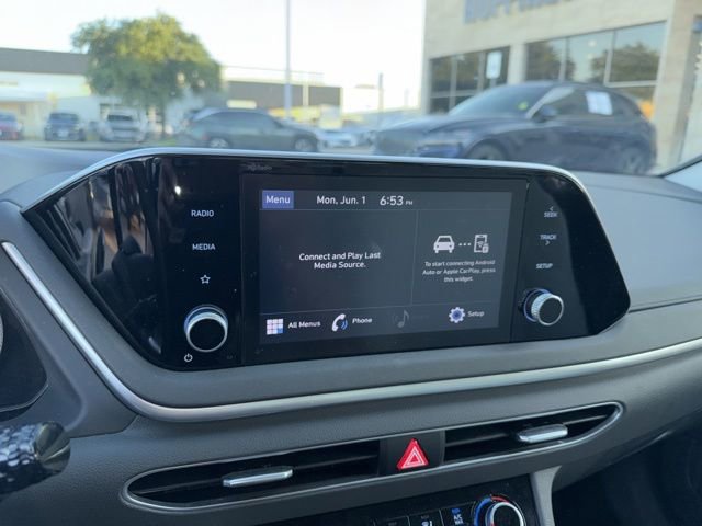 Used 2023 Hyundai Sonata SE w/ Preferred Accessory Package FWD image 6