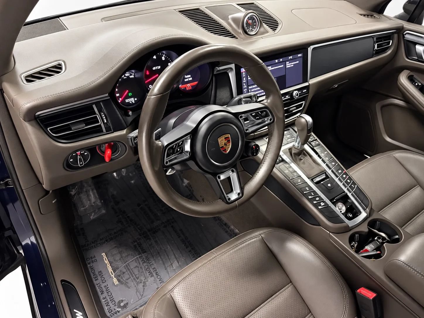 Used 2021 Porsche Macan GTS AWD/4WD image 9