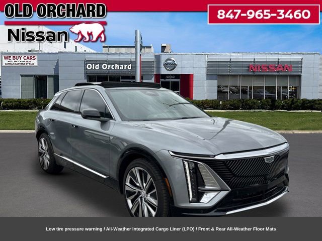 Used 2024 Cadillac Lyriq Luxury AWD/4WD image 4