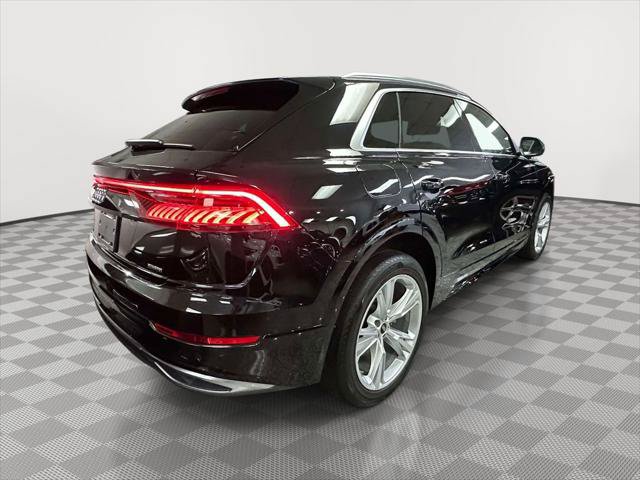 Used 2023 Audi Q8 Premium w/ Convenience Package AWD/4WD image 4