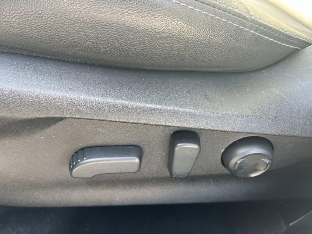 Used 2020 Subaru Forester Limited w/ Popular Package #3 image 33