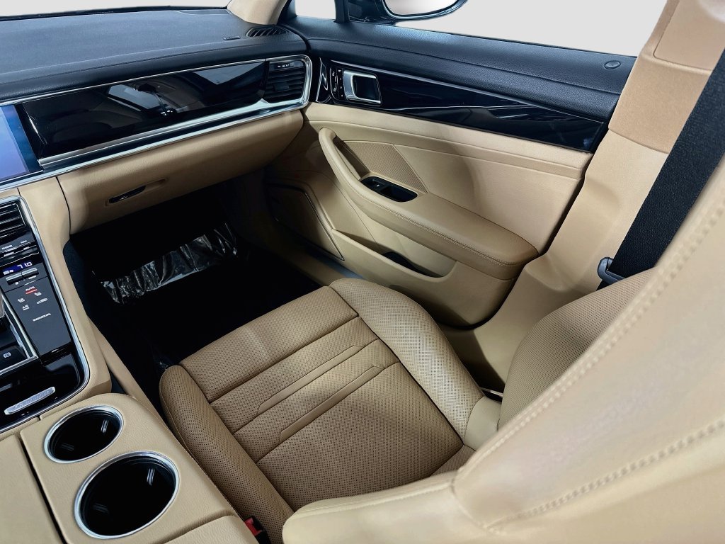 Certified 2021 Porsche Panamera RWD image 26