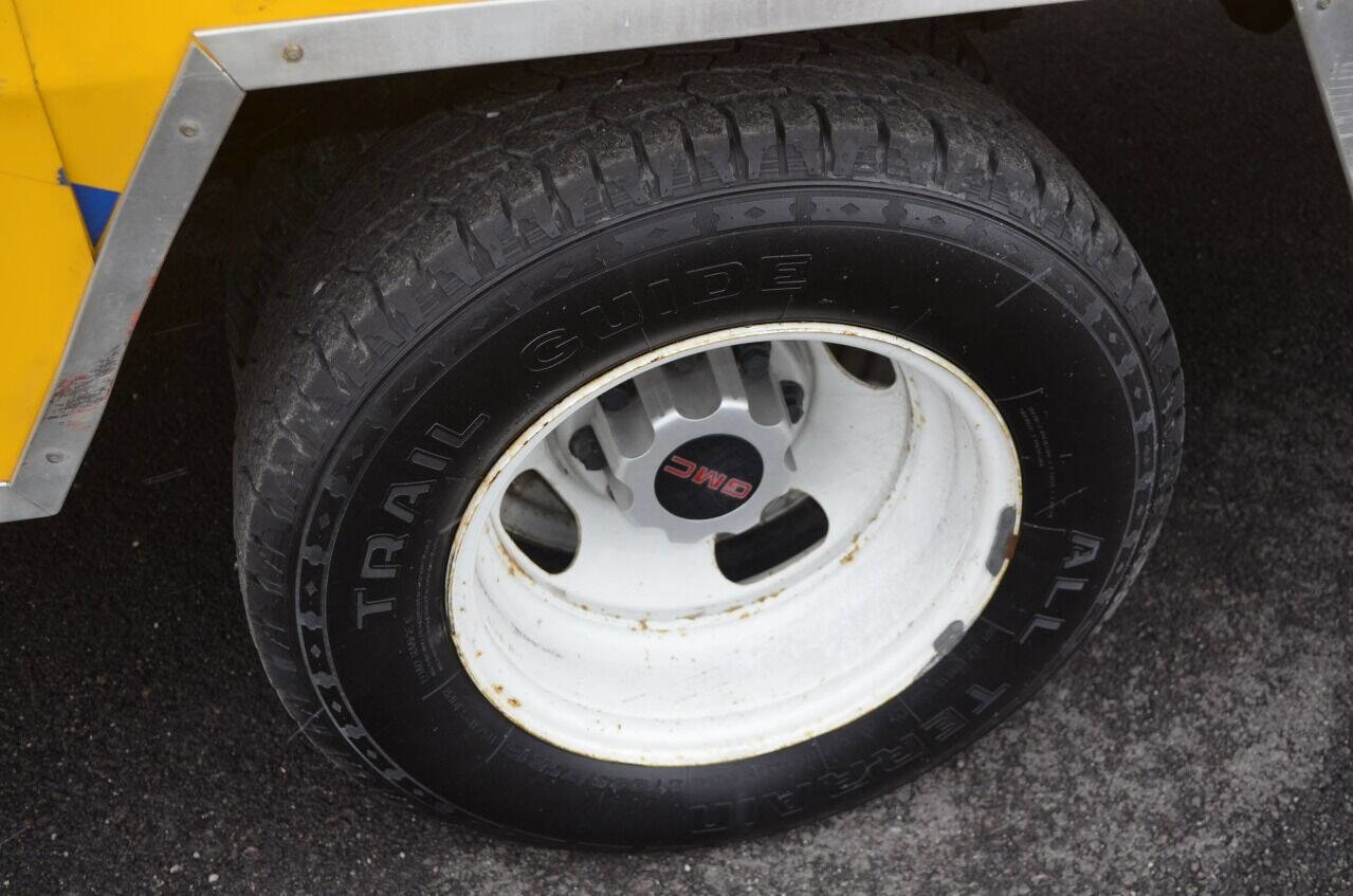 Used 2018 GMC Savana 3500 Extended w/ Driver Convenience Package image 7