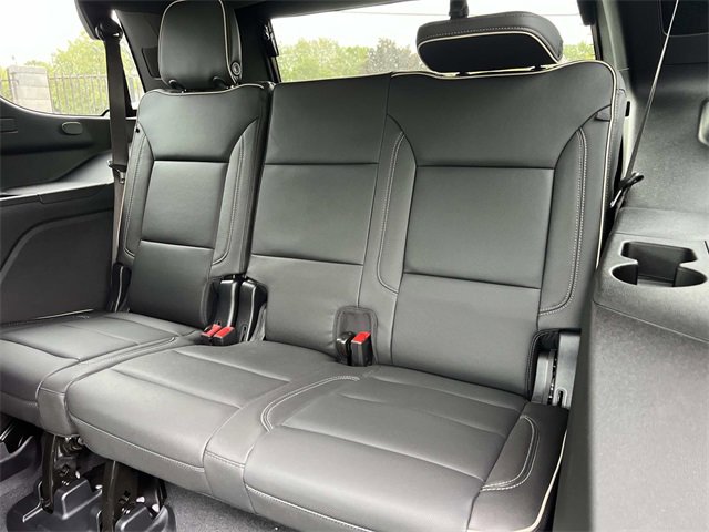 New 2026 GMC Yukon Elevation image 13