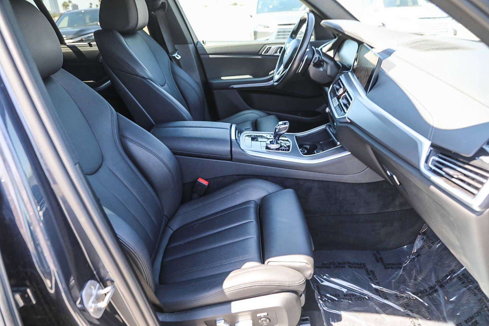 Used 2022 BMW X5 xDrive40i w/ Executive Package image 16