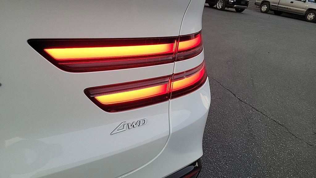 New 2025 Genesis GV80 3.5T e-SC image 39