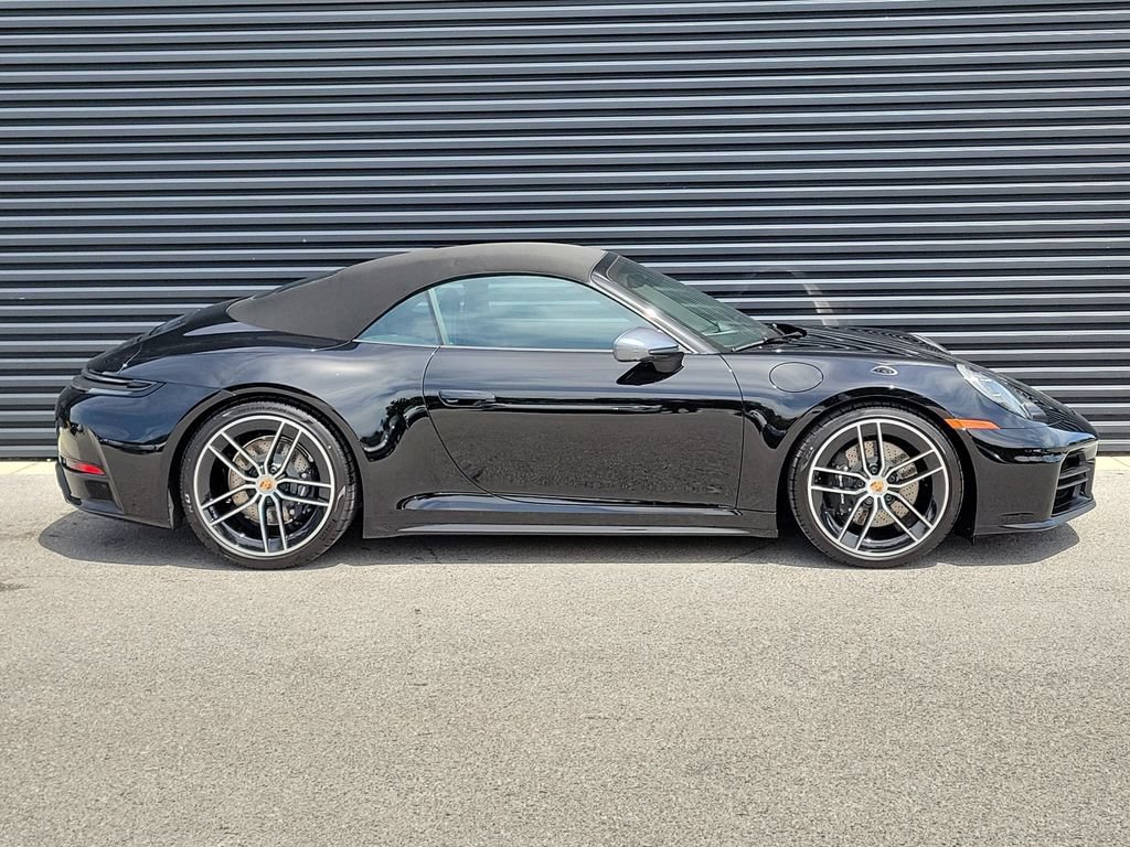 Used 2026 Porsche 911 Carrera T RWD image 8