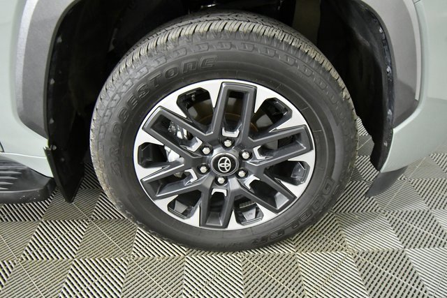 Used 2025 Toyota Sequoia Limited image 17