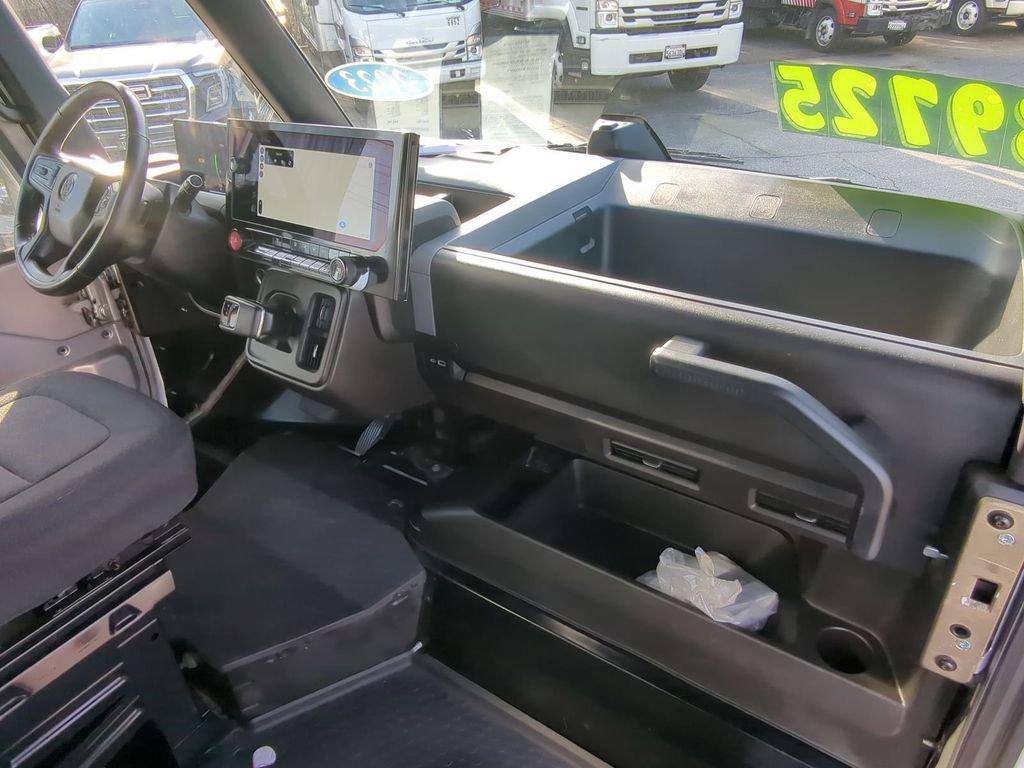 Used 2023 Chevrolet Brightdrop 600 w/ Active Safety Package 2 AWD/4WD image 30