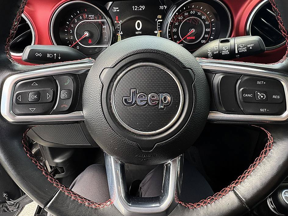Used 2022 Jeep Wrangler Rubicon AWD/4WD image 15