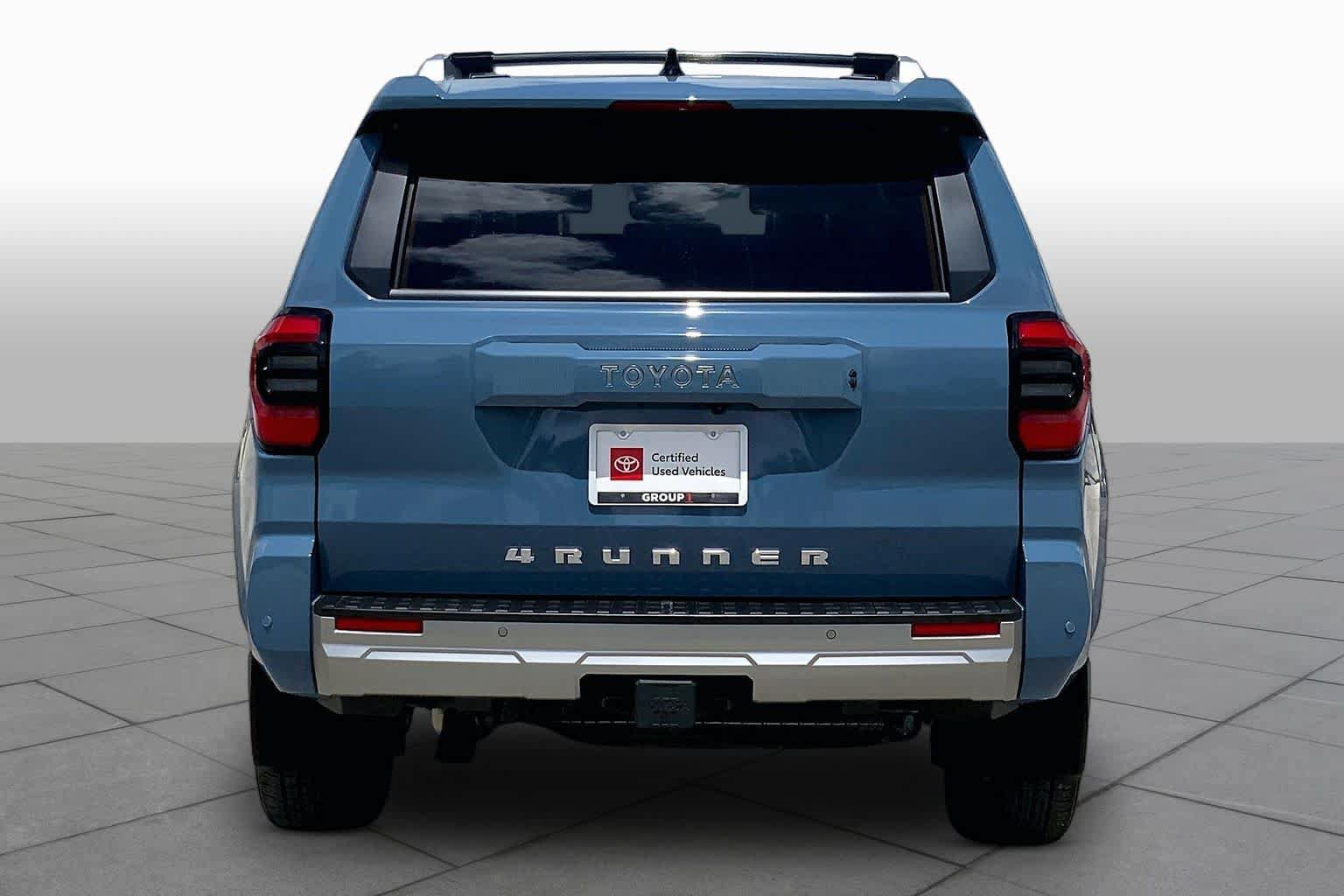 Used 2025 Toyota 4Runner Limited AWD/4WD image 5