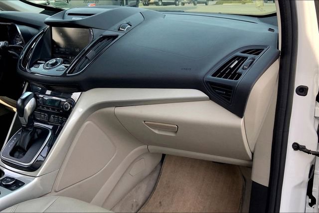 Used 2014 Ford C-MAX Energi SEL w/ Equipment Group 303A image 16