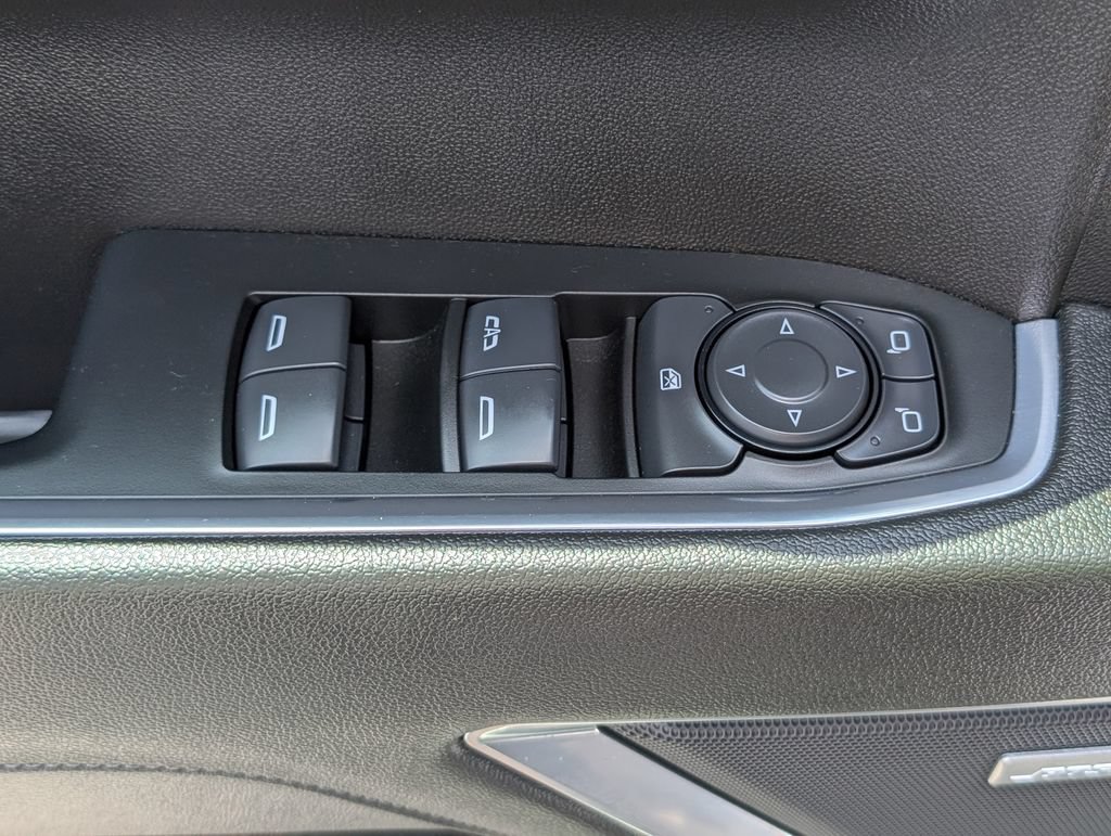 Used 2024 Chevrolet Silverado 1500 RST AWD/4WD image 17