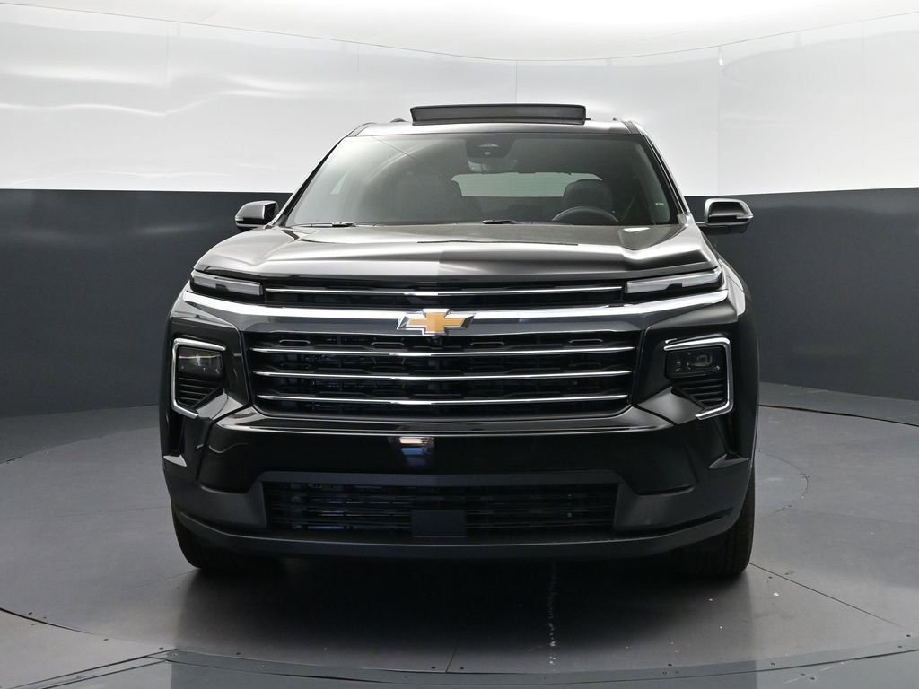 New 2026 Chevrolet Traverse LT w/ Sun and Wheel Package FWD image 10