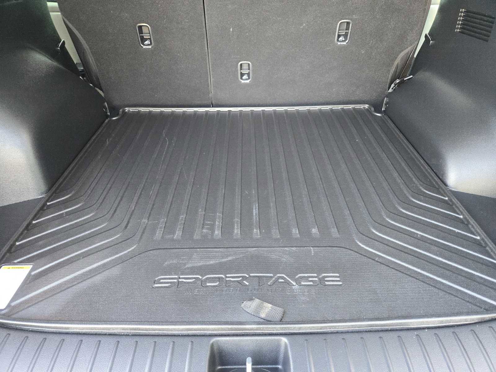 Used 2024 Kia Sportage EX image 30