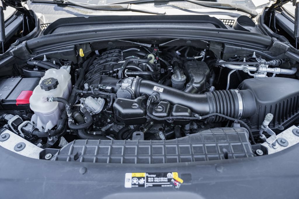 Used 2023 Jeep Grand Cherokee Limited AWD/4WD image 20