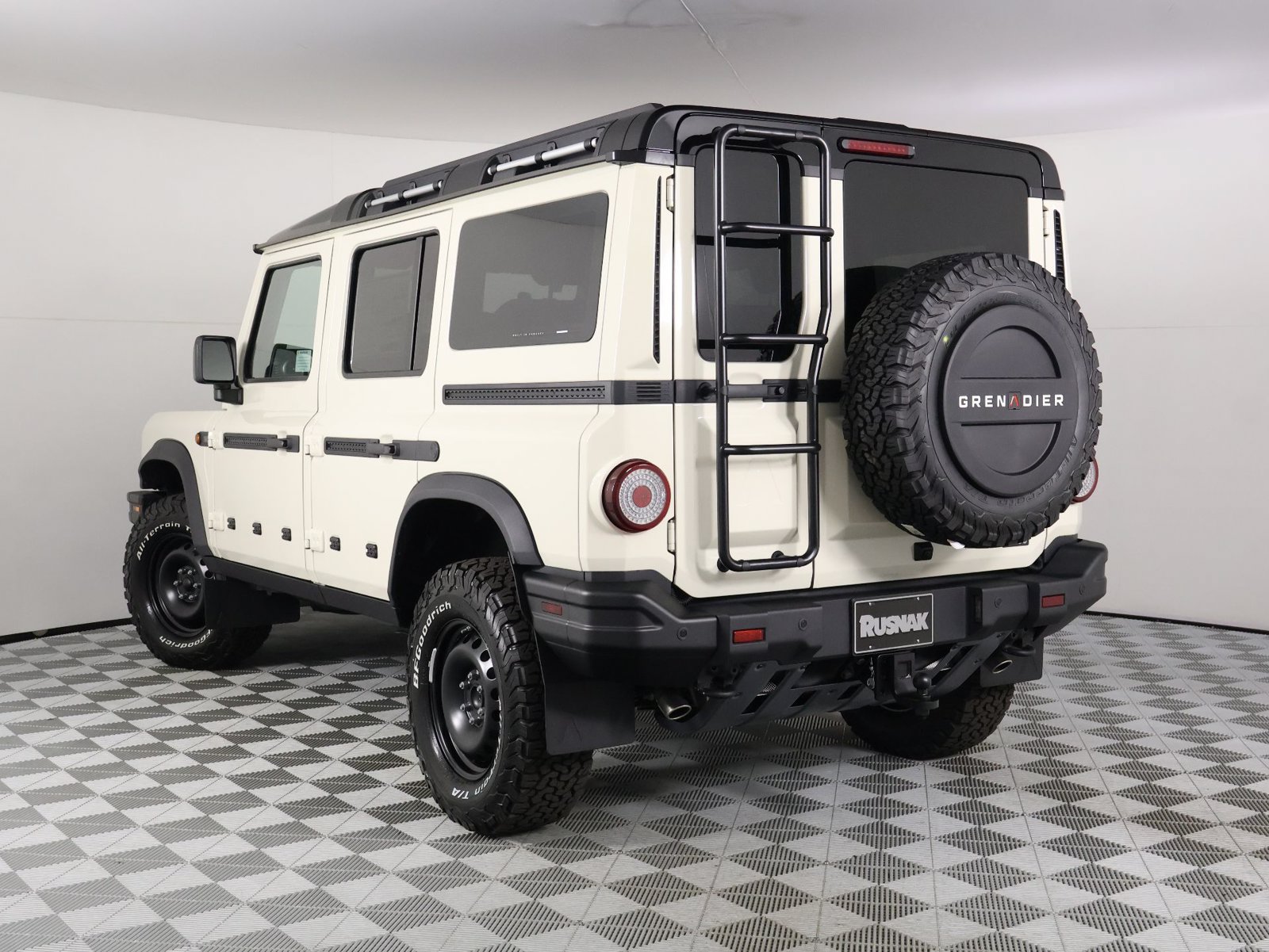 New 2026 INEOS Grenadier Station Wagon AWD/4WD image 3