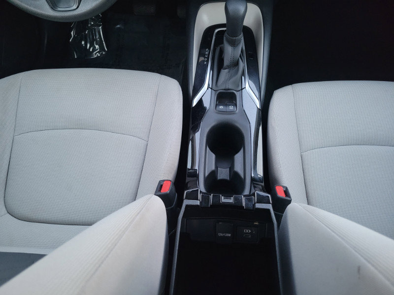 Used 2022 Toyota Corolla LE FWD image 30