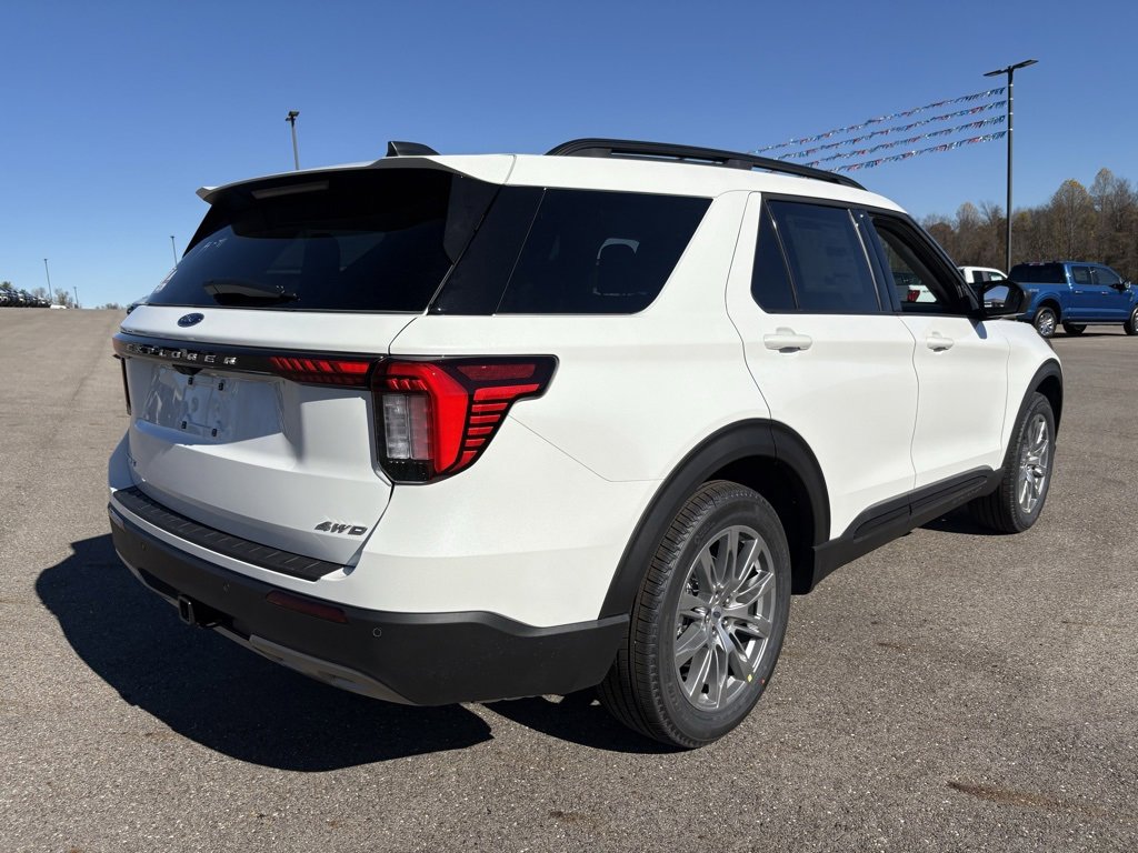 New 2026 Ford Explorer Active w/ Active Comfort Package image 5