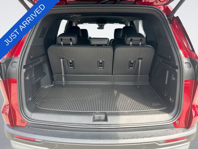 New 2026 Chevrolet Traverse LT w/ Driver Confidence Package FWD image 25