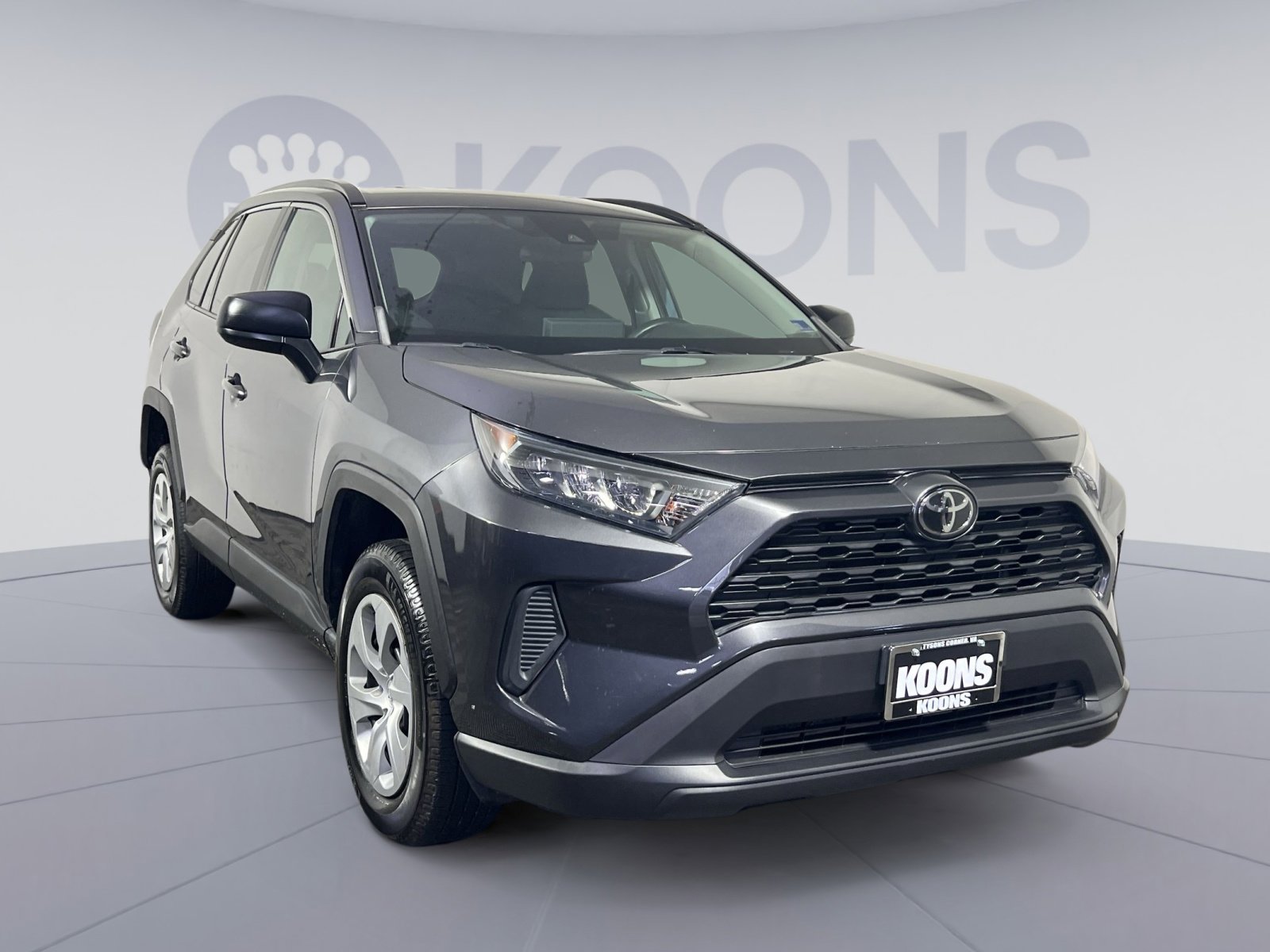Used 2020 Toyota RAV4 LE w/ Carpet Mat Package image 10