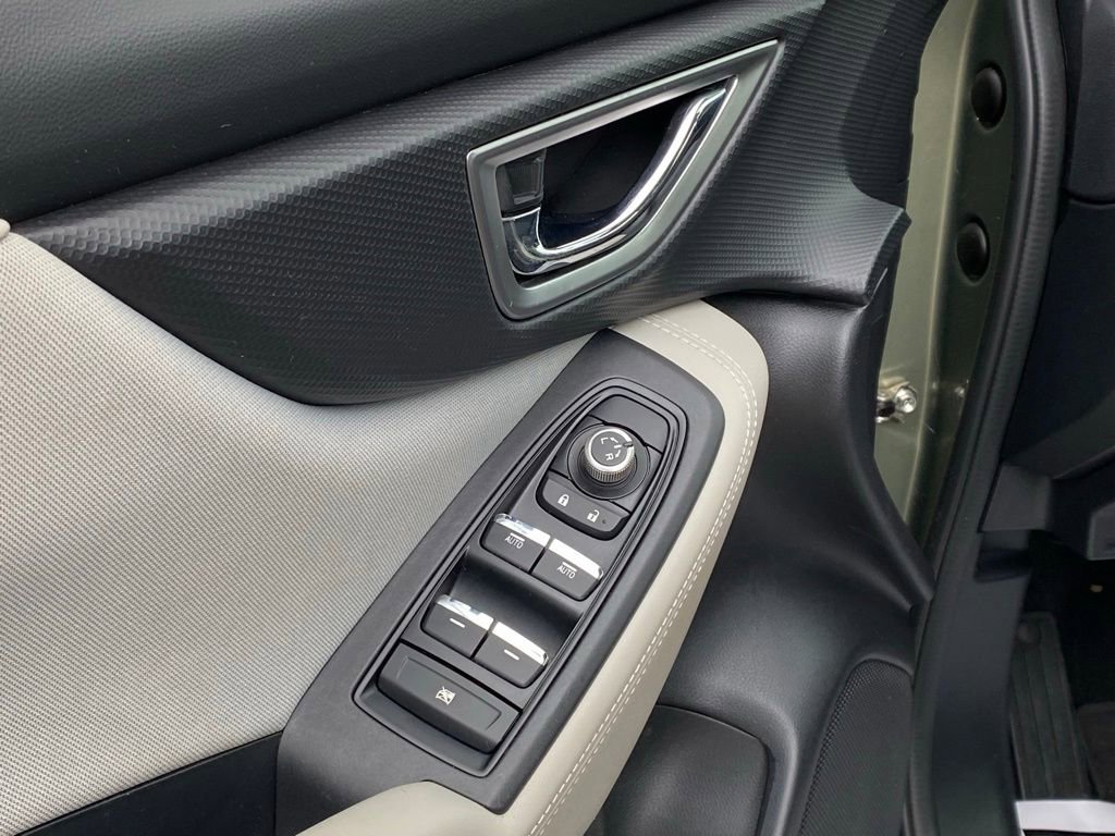 Used 2020 Subaru Forester Premium image 11