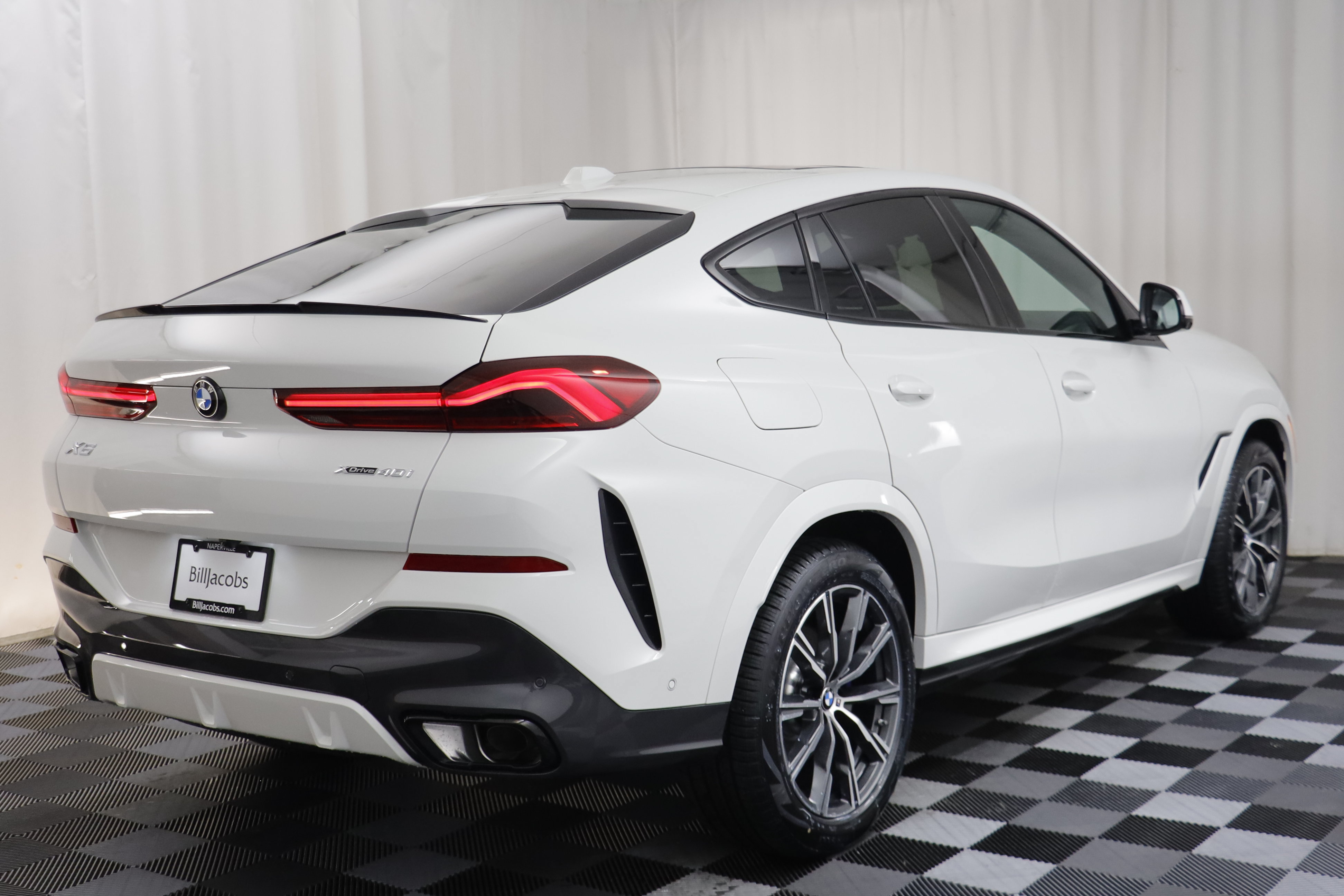 New 2026 BMW X6 xDrive40i AWD/4WD image 18