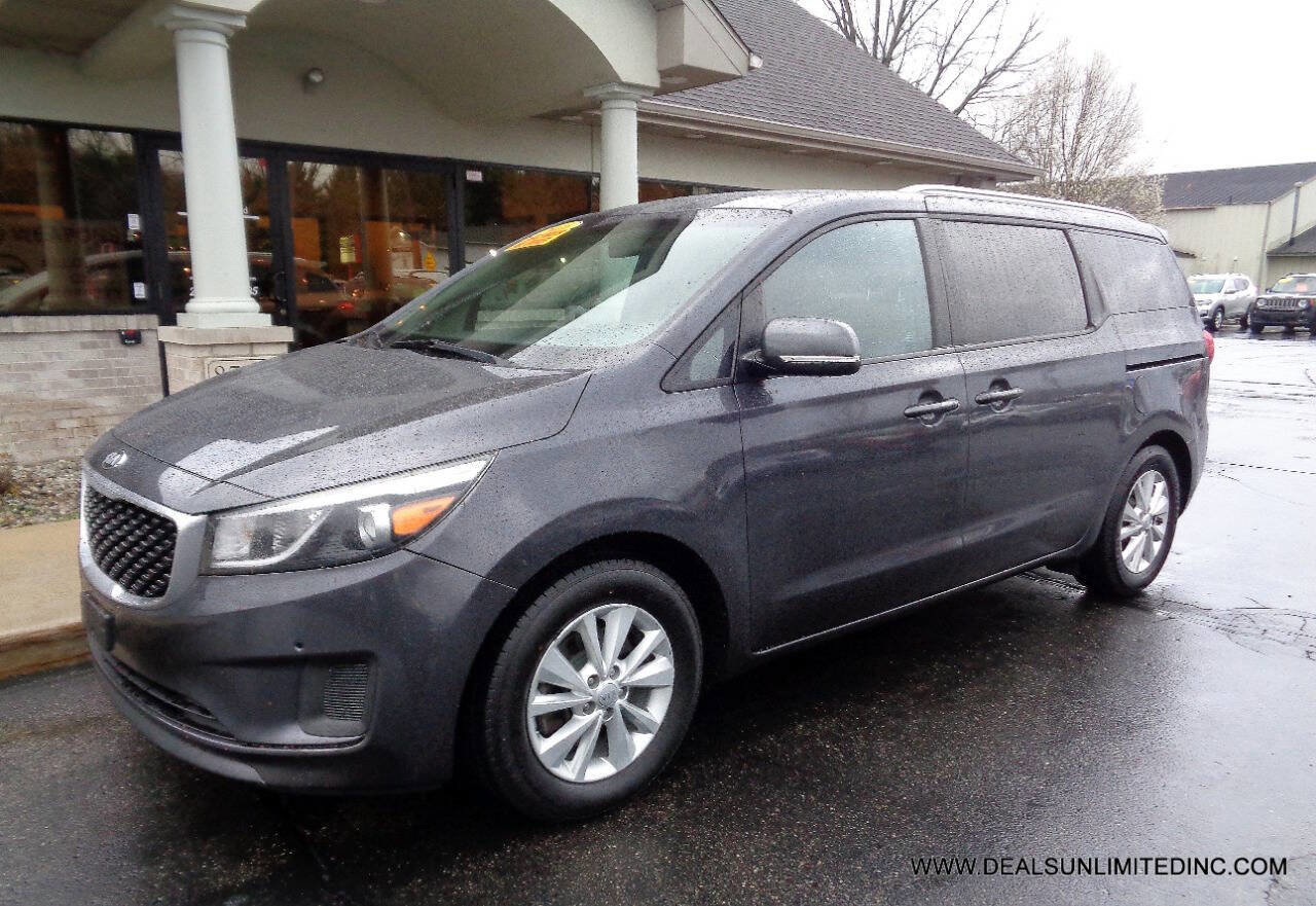 Used 2016 Kia Sedona LX w/ LX Essentials Premium Package